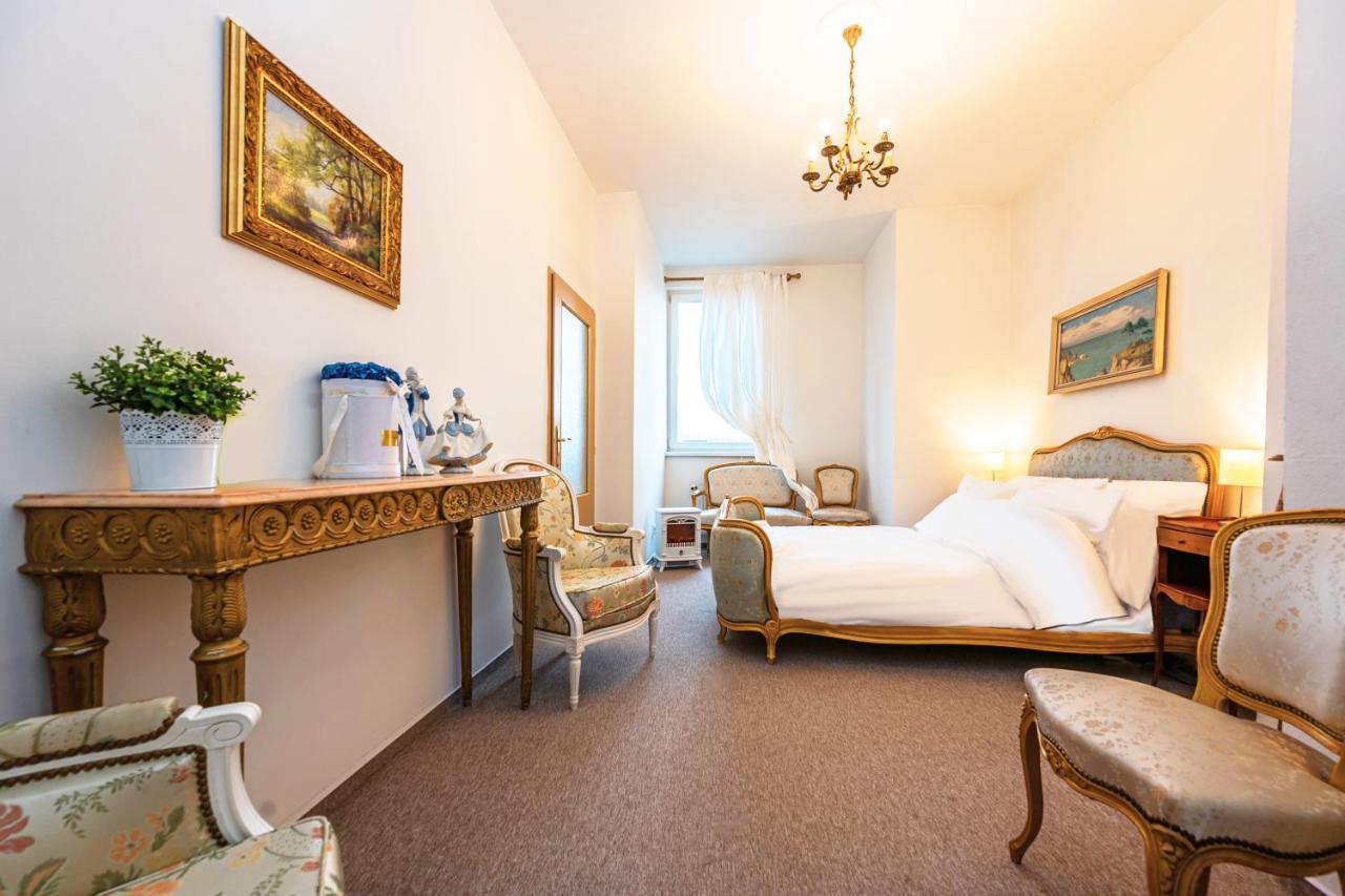 Bank Invest Apartmens - Old Town Apartment Prague Exterior photo
